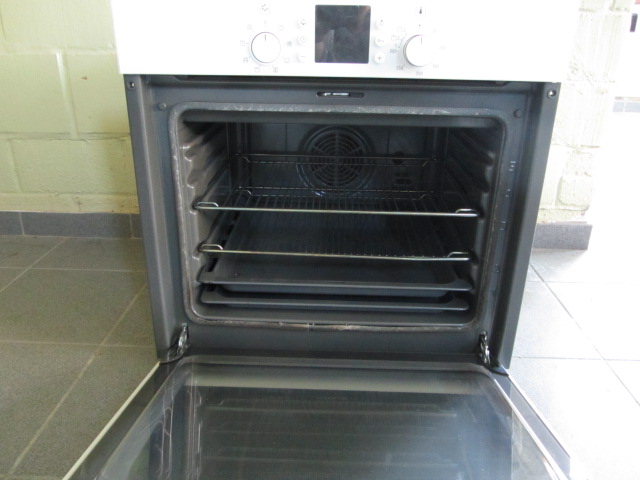 Four encastrable Bosch pyrolyse